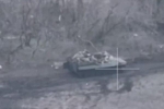 Khoảnh khắc tên lửa chống tăng Nga phá hủy xe bọc thép của Ukraine