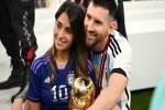 Vợ con muốn Messi trở lại Barcelona