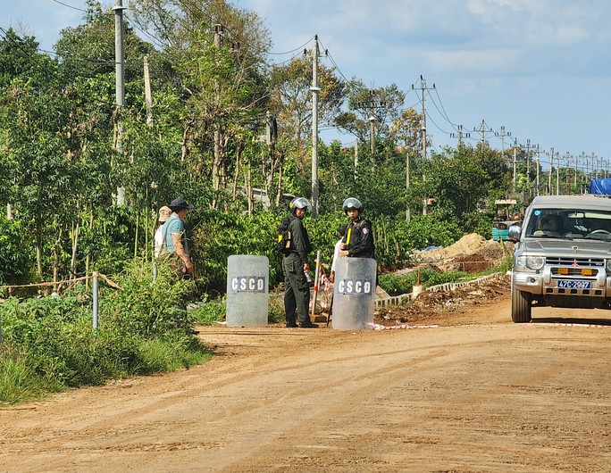 Giám đốc Công an tỉnh Đắk Lắk: Truy bắt bằng được các đối tượng tấn công trụ sở 2 xã - Ảnh 2.