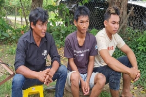 Ba con tin bị nhóm tấn công trụ sở xã ở Đắk Lắk bắt cóc đã về nhà