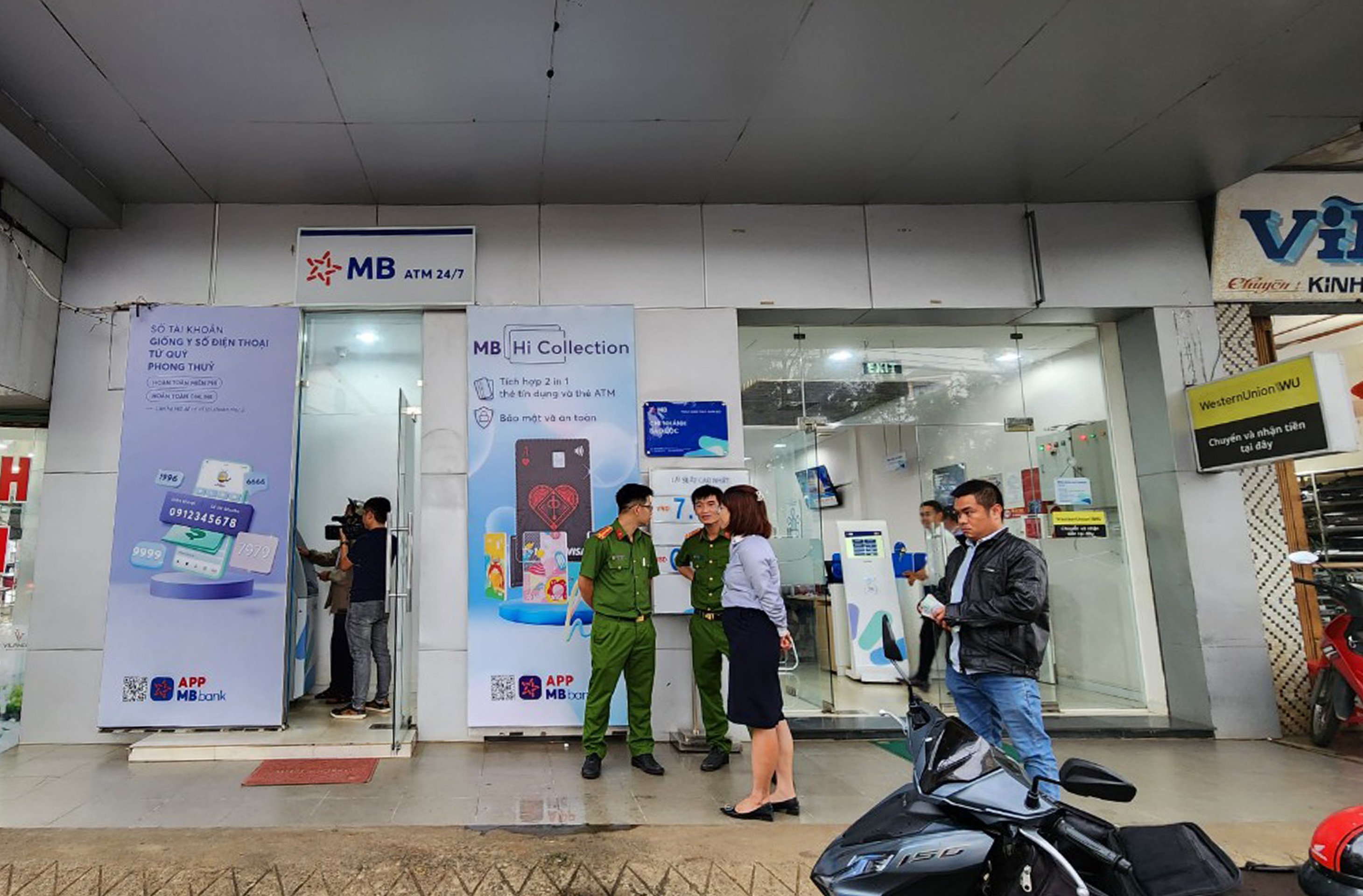 Lâm Đồng: Một khách hàng phát hiện 37 triệu đồng tại cây ATM