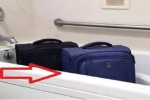 Vì sao nên đặt vali vào phòng tắm ngay sau khi nhận phòng khách sạn?
