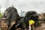 CLIP: Khoảnh khắc tảng đá lớn rơi xuống đè trúng xe ôtô 7 chỗ chở 4 người