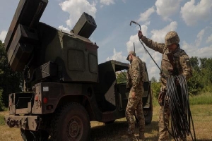Tổng thống Ukraine khen vũ khí phương Tây 'danh bất hư truyền'