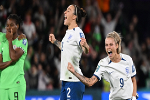 World Cup nữ 2023: Thiếu người, đội Anh thắng nhọc Nigeria trên chấm 11 m