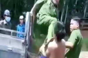 Đình chỉ công tác trưởng công an xã đánh người ở tỉnh Bình Phước