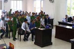 Vụ án liên quan ông Nguyễn Hồng Khanh: Vì sao trả tự do cho 2 cựu cán bộ ngân hàng?