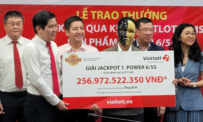 Một người từ Gia Lai nhận giải Jackpot 1 của Vietlott trị giá gần 257 tỉ đồng