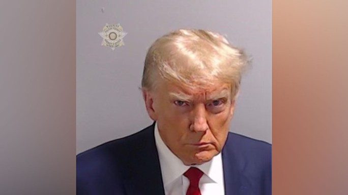 Ông Trump bị bắt rồi tại ngoại sau 20 phút - Ảnh 3.