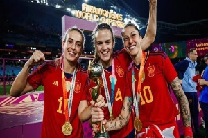 Vụ Chủ tịch LĐBĐ Tây Ban Nha 'khóa môi': 81 cầu thủ nữ đình công, FIFA tạm cấm 90 ngày