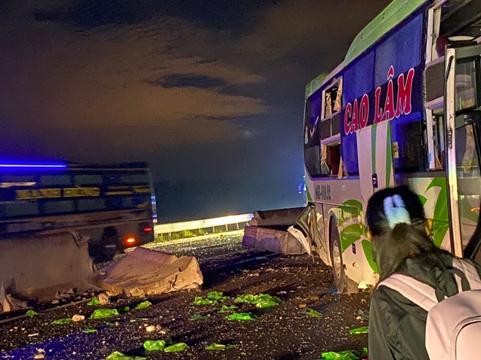 Xe khách gặp nạn trên đường cao tốc Phan Thiết - Dầu Giây, 1 người tử vong - Ảnh 5.