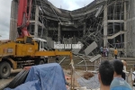 Quảng Bình: Trung tâm Văn hóa 50 tỉ đồng bất ngờ sập giàn giáo khi đổ bê tông