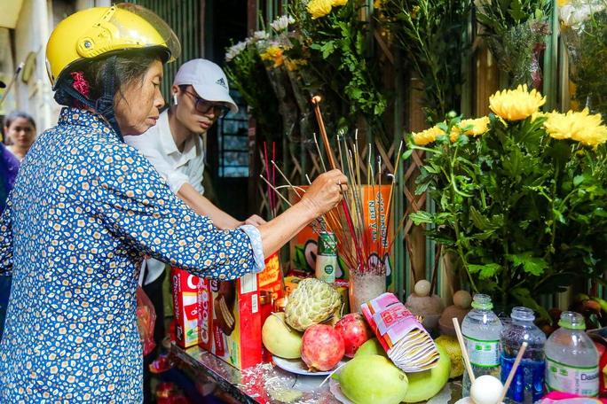 Hà Nội mặc niệm các nạn nhân vụ cháy chung cư mini