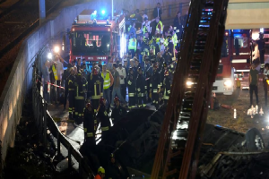 Tai nạn xe buýt khủng khiếp ở Ý, hàng chục người thương vong