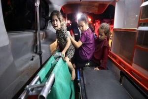 Nổ bệnh viện thảm khốc, tình hình Gaza sôi sục