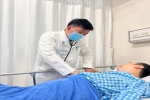 Bệnh nhân bị thủng phổi vì mắc xương gà được cấp cứu kịp thời