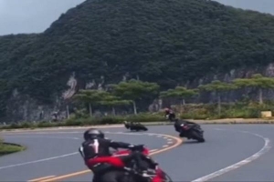 Hải Phòng: Khởi tố 2 thanh niên chạy mô tô tốc độ cao ở Cát Bà