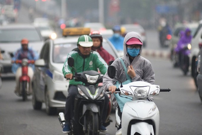 Không khí lạnh tràn về, miền Bắc trời rét, miền Trung mưa to