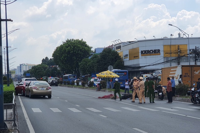 TP HCM: Tai nạn giao thông nghiêm trọng trên đường Trường Chinh  - Ảnh 1.