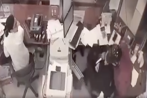 Vụ khống chế nữ nhân viên cướp ngân hàng: Đã bắt nghi phạm
