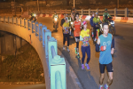 11.000 vận động viên tranh tài tại giải chạy đêm ở Hà Nội