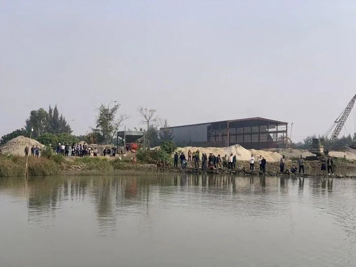 Xã hội - Đã tìm thấy thi thể 2 học sinh trượt chân ngã xuống sông ở Nam Định
