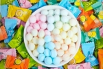 Thêm 29 học sinh nghi ngộ độc do ăn kẹo lạ