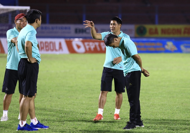 Khánh Hòa thất bại trong đội hình với duy nhất 1 thủ môn- Ảnh 8.