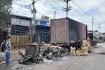 Bình Phước: Xe đầu kéo chở container bị cháy rụi khi đang lưu thông