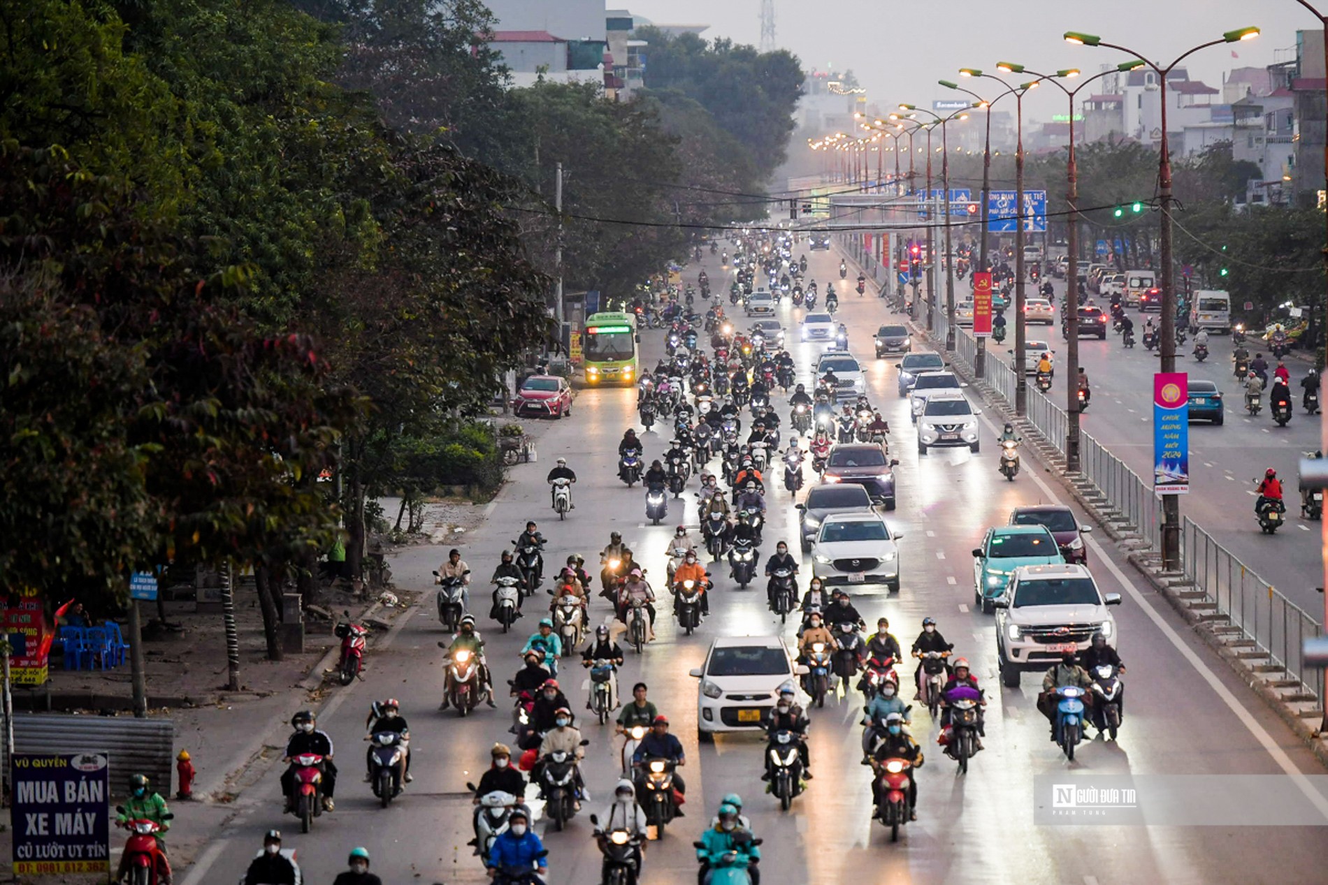 Dân sinh - Nhiều người dân về Hà Nội từ sáng sớm ngày cuối nghỉ Tết Dương lịch (Hình 9).