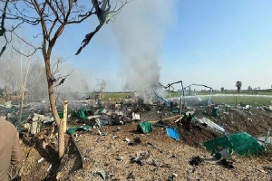 Nổ nhà máy pháo hoa ở Thái Lan, ít nhất 20 người chết