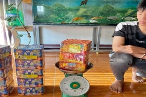 Lâm Đồng: Bắt giữ đối tượng tàng trữ 24,2kg pháo nổ trái phép