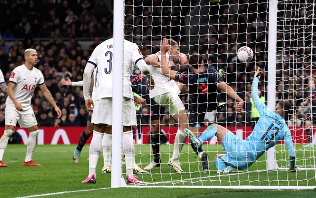 Người hùng lộ diện, Man City hạ Tottenham ở đại chiến FA Cup- Ảnh 4.