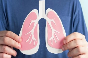Bác sĩ Trương Hữu Khanh: Sự thật về tin đồn 'phổi trắng', 'khô phổi'