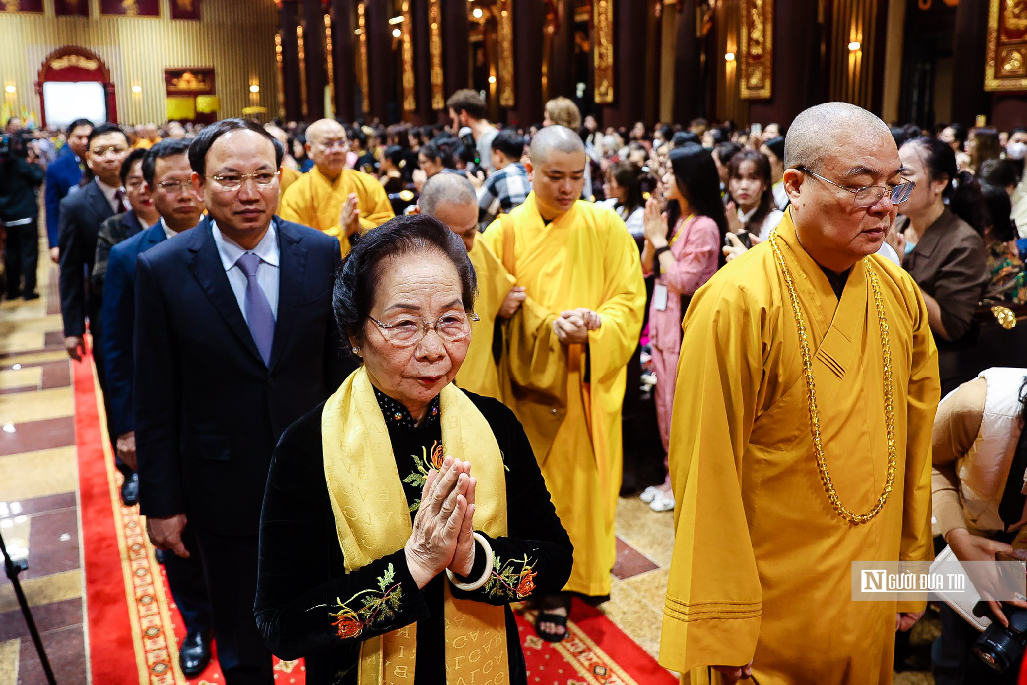 Sự kiện - Hàng vạn du khách tham dự lễ khai hội Yên Tử năm 2024 (Hình 7).
