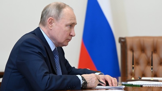Tổng thống Nga Vladimir Putin đã ký sắc lệnh khôi phục các Quân khu Moscow và Leningrad. Ảnh: Sputnik