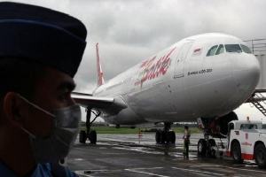 Hy hữu: 2 phi công ngủ quên 28 phút trên máy bay chở khách của Indonesia