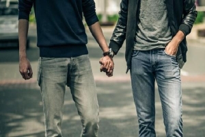 Báo động: 60% số ca nhiễm HIV mới là do quan hệ tình dục đồng giới nam