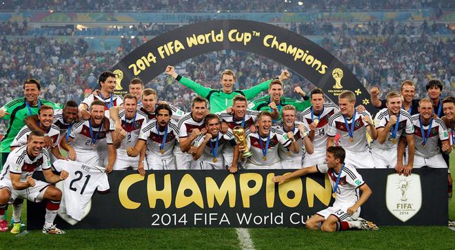  Ngoài Ozil, ĐT Đức những năm gần đây có nhiều ngôi sao gốc gác nước ngoài như Podolski, Klose (cùng Ba Lan), Mario Gomez (Tây Ban Nha), Boateng (Ghana), Khedira (Tunisia).