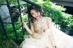Bị anti-fan so sánh với 'Nữ hoàng' Hồ Ngọc Hà, Hòa Minzy đáp trả: 'Tao là công chúa cơ'