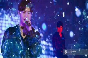 Noo Phước Thịnh 'đốn tim' fan với màn cover hit 'Tháng tư là lời nói dối của em' đầy cảm xúc trong buổi showcase