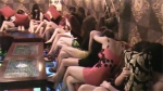 Hàng chục ‘hot girl’ trong quán karaoke chuyên phục vụ khách nước ngoài