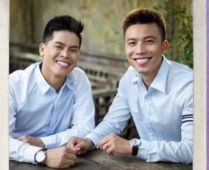 Cuộc tình 9 năm của John Huy Trần và Huỳnh Nhiệm: Chỉ cần có đủ niềm tin và tình yêu, rồi hạnh phúc ngọt ngào sẽ đến!