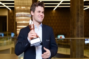 ‘Vua cờ’ Carlsen lần thứ ba vô địch Shamkir Chess