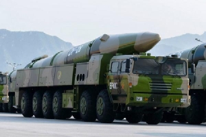Trung Quốc xác nhận biên chế tên lửa có thể bắn tới Guam