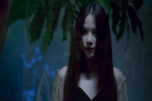 Nam Em hát tiếng Thái, gây ám ảnh với tạo hình ma nữ khóc ra máu trong MV mới