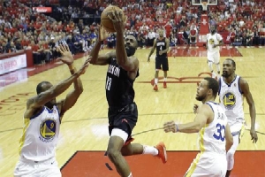 Rockets thắng đậm Warriors, cân bằng tỷ số chung kết miền Tây NBA
